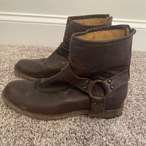 Brown Phillip harness Frye boots 8